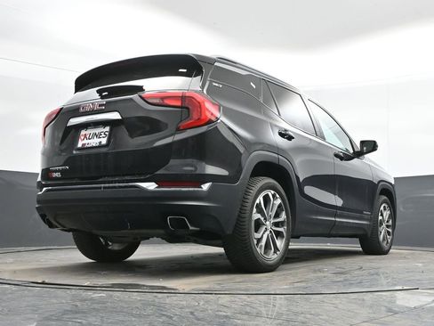 Used 2019 GMC Terrain SLT w/ Preferred Package image 44