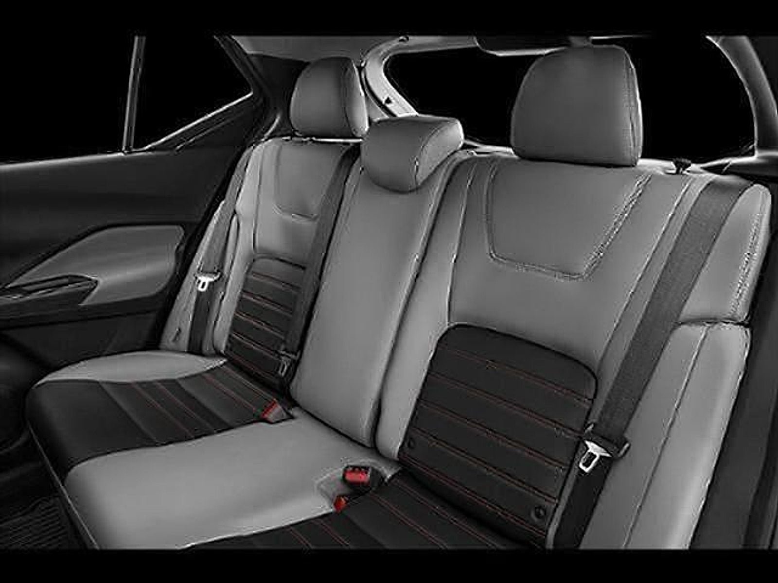 Used 2023 Nissan Kicks SR w/ SR Premium Package FWD image 28