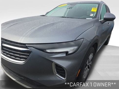 Used 2022 Buick Envision Essence w/ Safety Package image 2