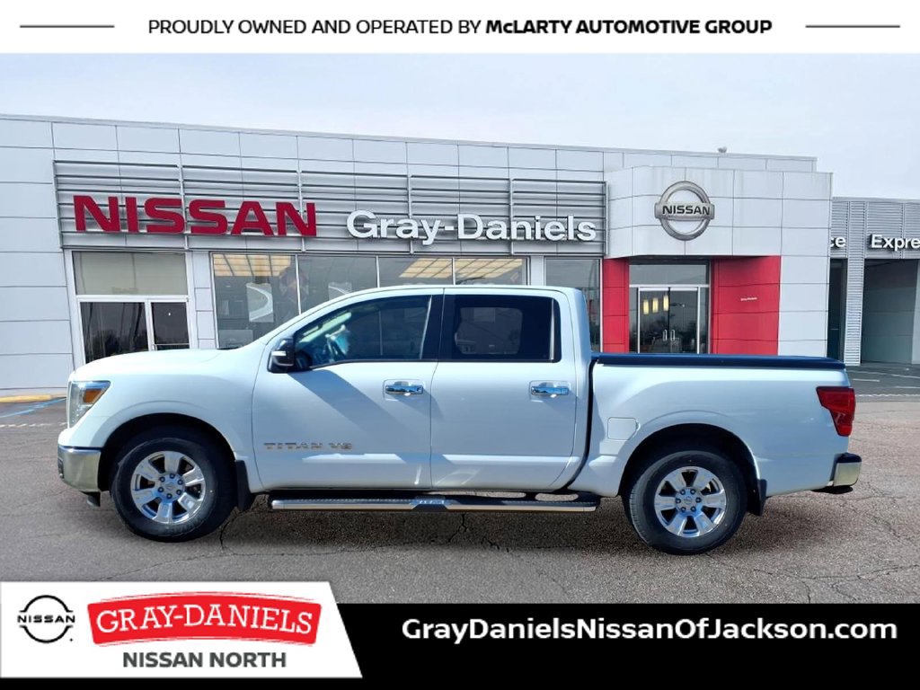 Used 2019 Nissan Titan SV RWD image 4