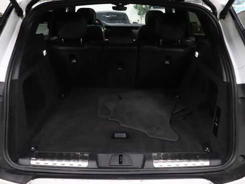 Used 2024 Land Rover Range Rover Sport Dynamic SE AWD/4WD image 18