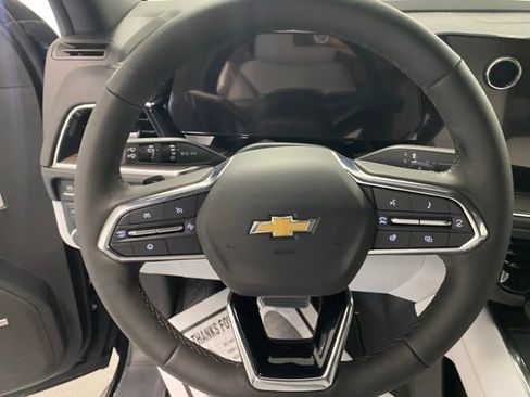 New 2025 Chevrolet Suburban Premier image 20