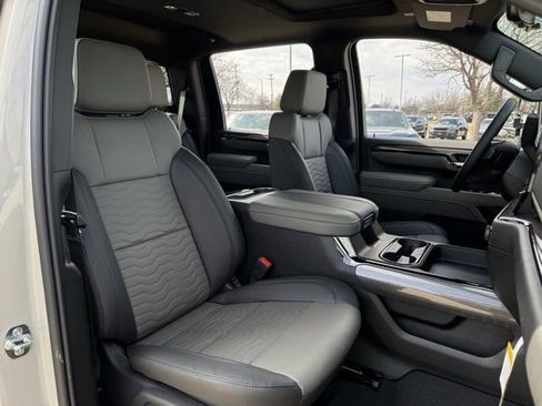 Used 2026 Chevrolet Silverado 2500 ZR2 image 31