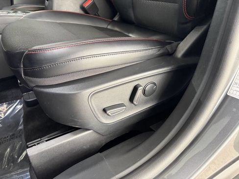 Used 2025 Ford Escape ST-Line image 19