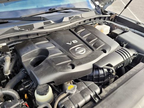 Used 2023 Nissan Armada S AWD/4WD image 12
