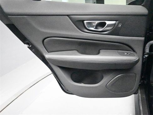 Certified 2024 Volvo V60 B5 Cross Country Plus image 20
