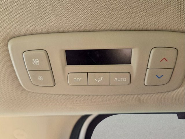 Used 2024 Kia Carnival EX FWD image 14