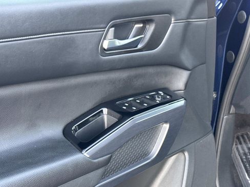 Used 2023 Nissan Pathfinder SL image 20