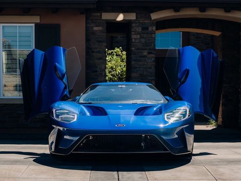 Used 2019 Ford GT image 36