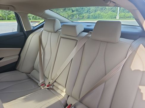 Used 2025 Acura TLX w/Technology Package image 13