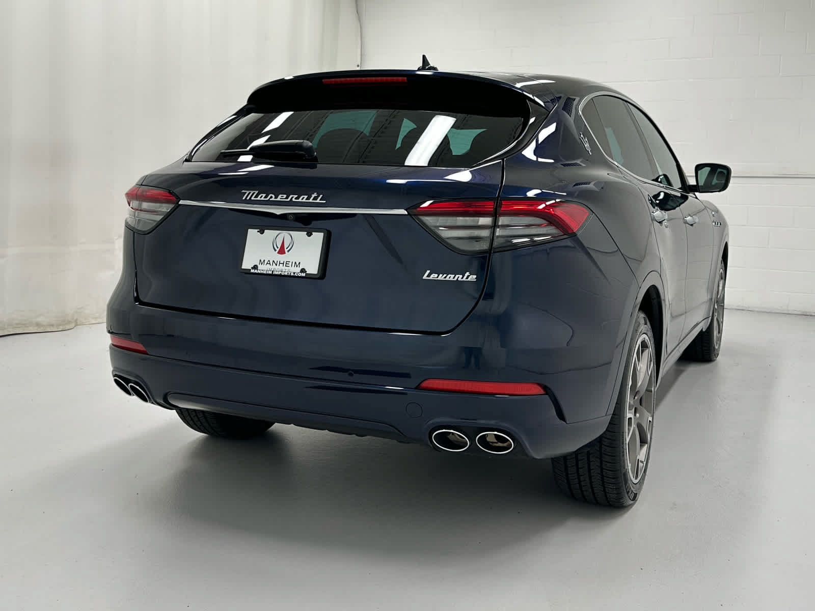Used 2023 Maserati Levante GT AWD/4WD image 6