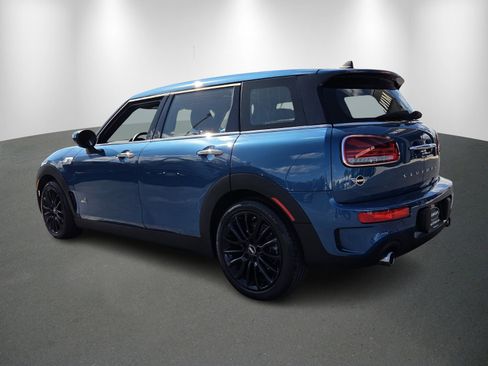 Used 2022 MINI Cooper Clubman S w/ Premium Package image 5