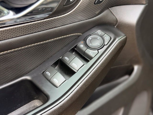 Used 2023 Chevrolet Traverse Premier w/ Redline Edition AWD/4WD image 20