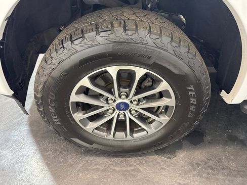 Used 2020 Ford F150 XLT w/ Equipment Group 302A Luxury AWD/4WD image 36