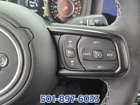 Used 2025 Jeep Gladiator Sport AWD/4WD image 28