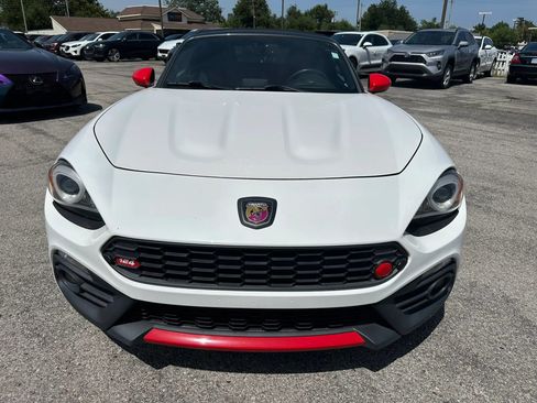 Used 2020 FIAT 124 Spider Abarth w/ Convenience Group RWD image 32