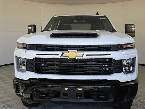 New 2025 Chevrolet Silverado 2500 Custom w/ Custom Value Package image 3