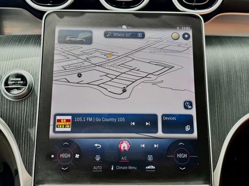 Used 2023 Mercedes-Benz GLC 300 image 27