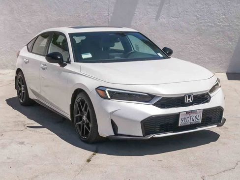 Used 2025 Honda Civic Sport image 3