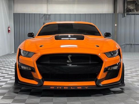 Used 2021 Ford Mustang Shelby GT500 w/ Technology Package image 2