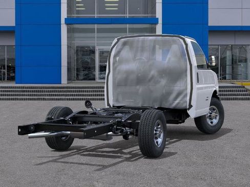 New 2025 Chevrolet Express 3500 w/ Power Convenience Package image 4
