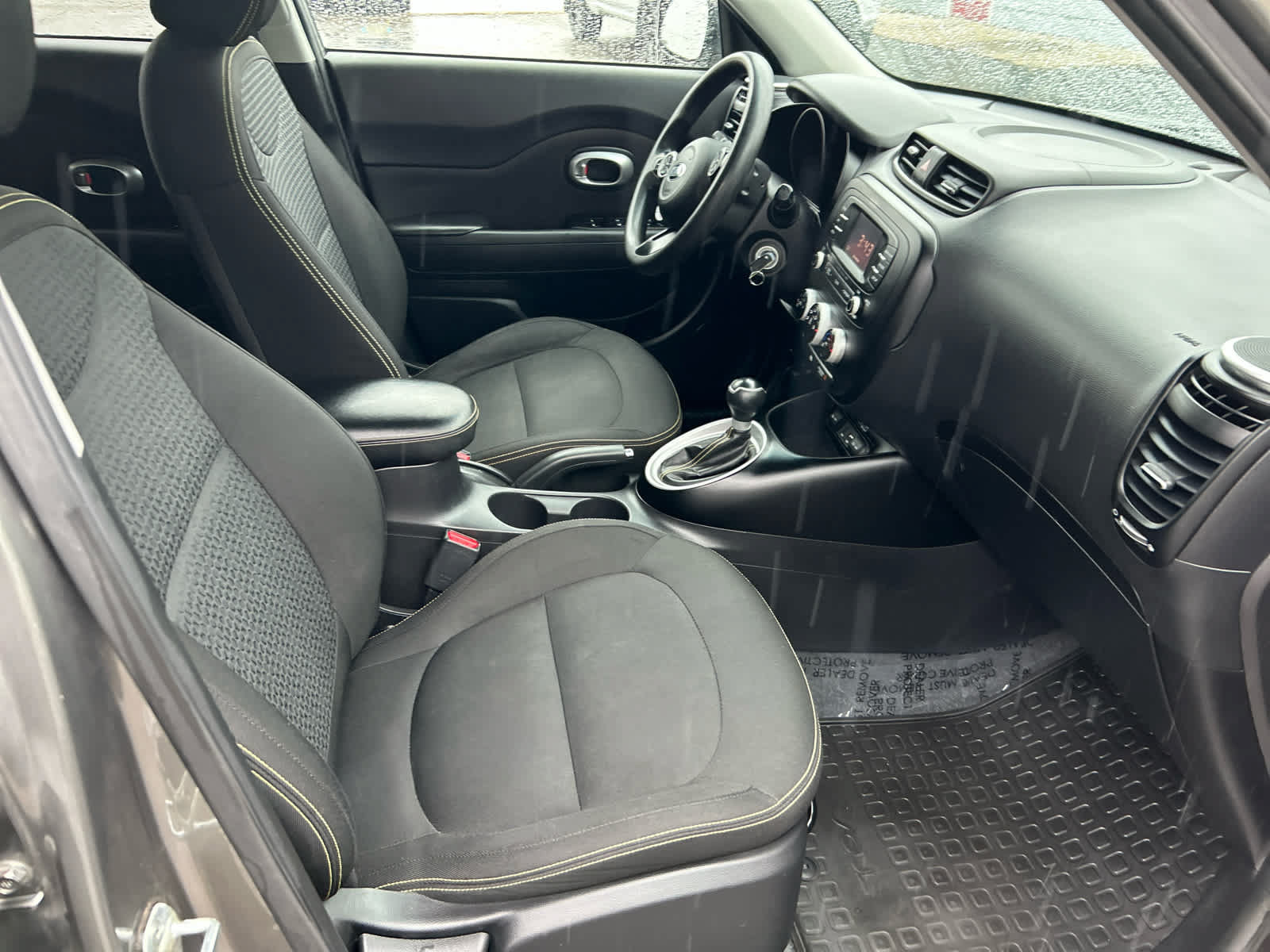 Used 2015 Kia Soul + FWD image 24