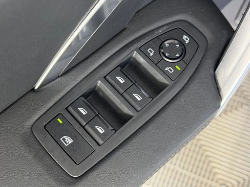 Certified 2025 BMW X2 xDrive28i w/ Technology Package image 23