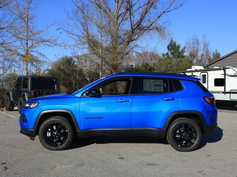 New 2026 Jeep Compass Latitude image 9