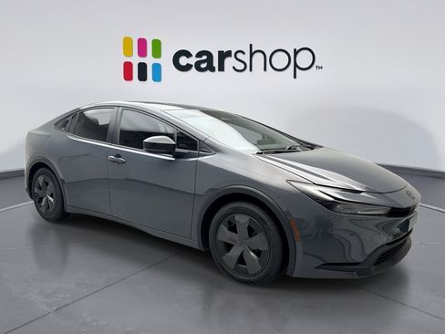 Used 2023 Toyota Prius LE FWD image 7