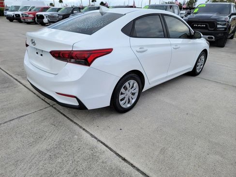 Used 2019 Hyundai Accent SE image 5