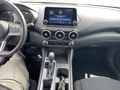 Used 2023 Nissan Sentra SV image 19