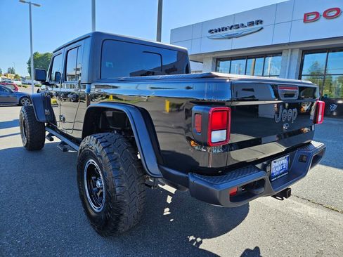 Used 2020 Jeep Gladiator Sport w/ Quick Order Package 24S image 3