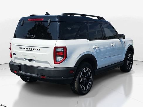 Used 2022 Ford Bronco Sport Outer Banks w/ Tech Package AWD/4WD image 3