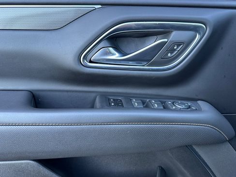 Used 2023 GMC Yukon XL AT4 w/ AT4 Premium Plus Package image 12