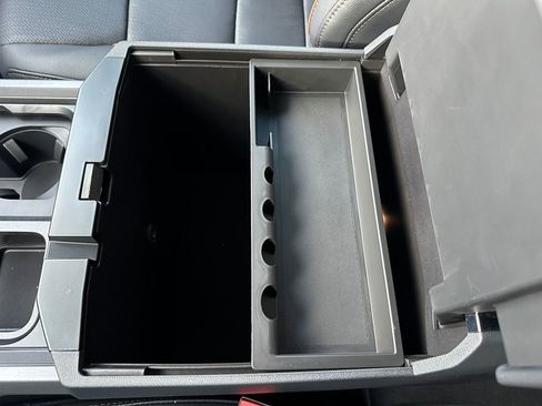 New 2026 Ford F250 Lariat w/ Black Appearance Package image 72