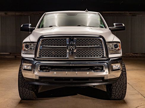 Used 2017 RAM 2500 Laramie image 2
