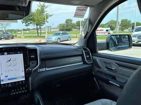 Used 2022 RAM 1500 Limited AWD/4WD image 28