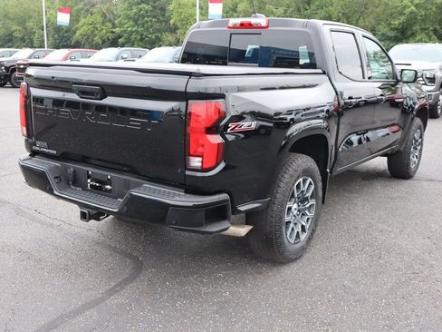 Used 2025 Chevrolet Colorado Z71 AWD/4WD image 33