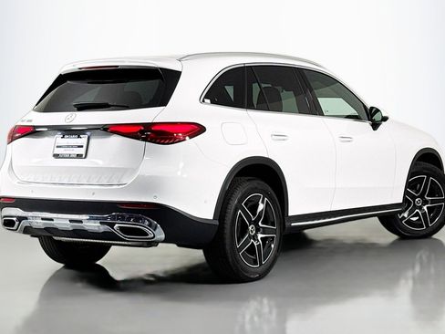New 2026 Mercedes-Benz GLC 300 image 11