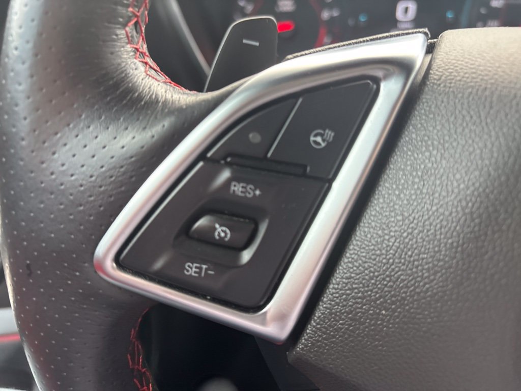 Used 2018 Chevrolet Camaro SS RWD image 11