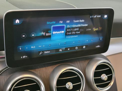 Used 2022 Mercedes-Benz GLC 300 image 22