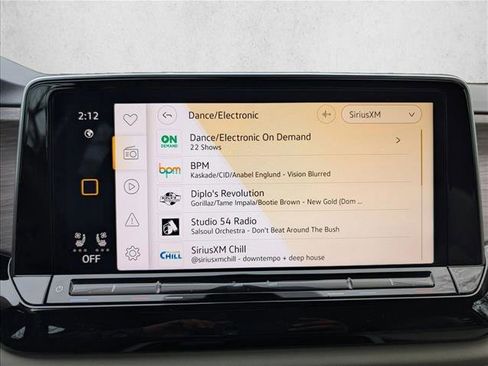 Used 2024 Volkswagen Atlas SEL Premium R-Line image 13