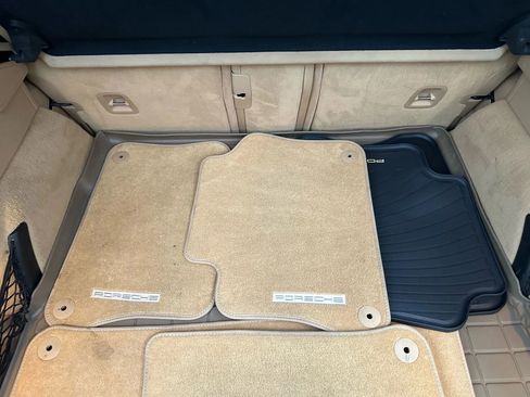 Used 2010 Porsche Panamera 4S image 15