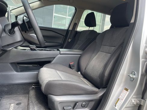 Certified 2024 Nissan Rogue SV image 10