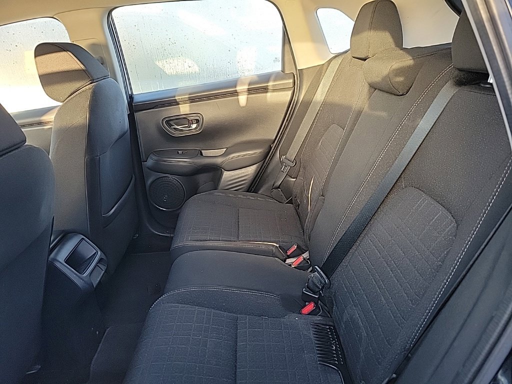 Used 2023 Honda HR-V LX image 12