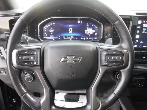 Used 2022 Chevrolet Silverado 1500 ZR2 w/ Technology Package image 23