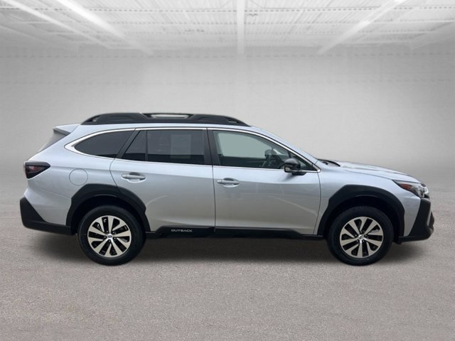 Used 2024 Subaru Outback Premium AWD/4WD image 4