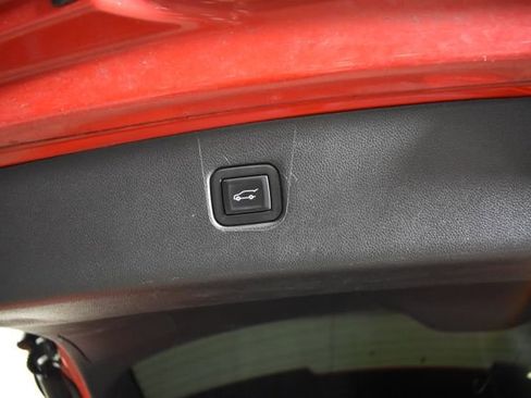 Used 2021 Chevrolet Blazer RS w/ Enhanced Convenience Package AWD/4WD image 31