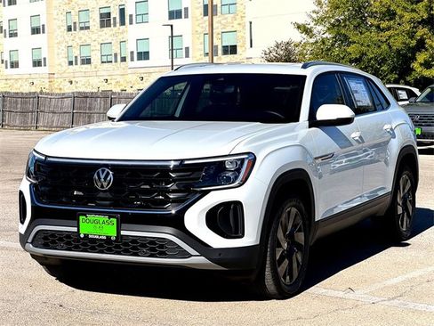 New 2026 Volkswagen Atlas Cross Sport SE image 4