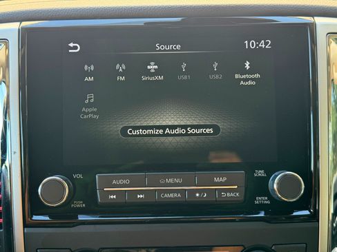Used 2021 Nissan Titan SV w/ SV Convenience Package RWD image 24
